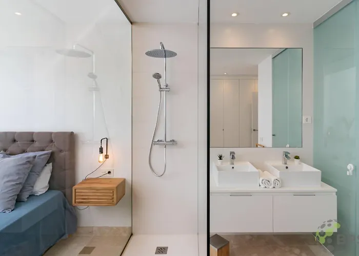 아파트 Paraiso Pueblo Penthouse 2452 Sea & Golf View 에스테포나